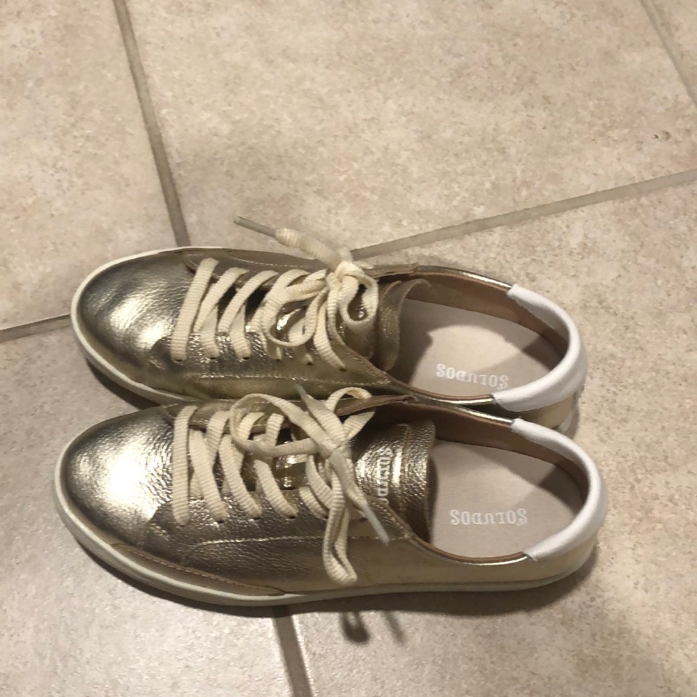 Soludos Ibiza Gold Leather Sneakers, Size 9